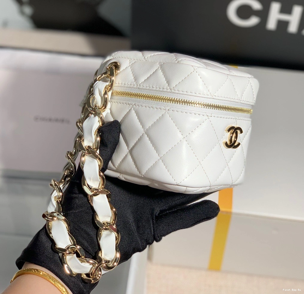 Firstbag Ru CHANEL HANDLE WITH CHANELUTCH 0820